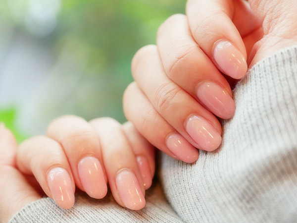 【セラピスト向け】メンズエステで派手なネイルはNG？OKなデザインと注意点まとめ
