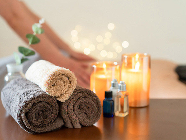 施術をする様子